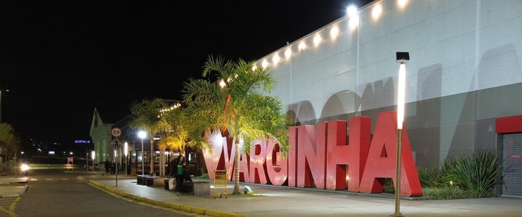 banner cidade de varginha minas gerais shopping via cafe garden shopping - a princesa do sul - uma homenagem da agencia blah branding e comunicacao